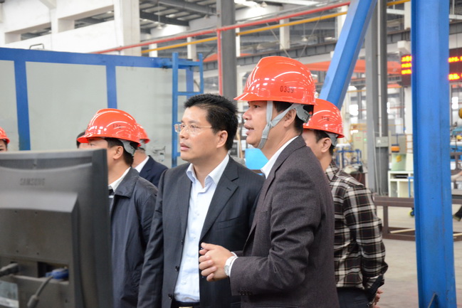 四会市副市长申翰杰率代表团莅临我司指导事情