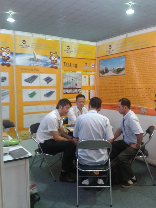 9393体育铝厂加入2013年越南首届门窗幕墙展