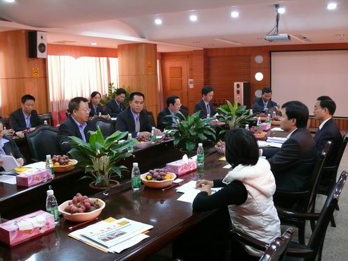 市、区地税向导到公司调研-伟昌铝材