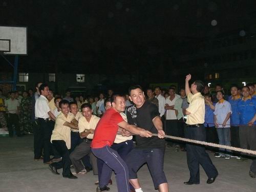 双赛迎五一-伟昌铝材