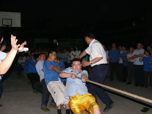 双赛迎五一-伟昌铝材