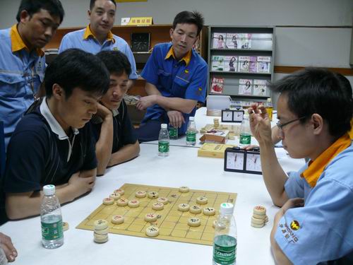 双赛迎五一-伟昌铝材