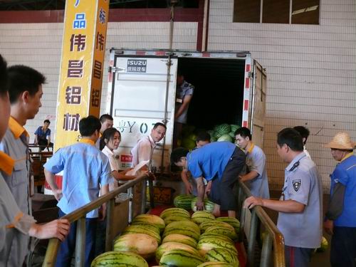 关爱员工，，，，从消暑最先