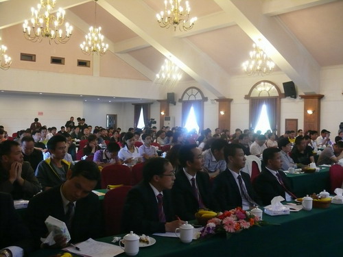 2010年天下经销商大会暨希望小学捐助活动在昆明举行-伟昌铝材