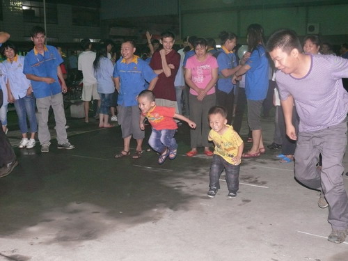 月满9393体育，，乐在中秋-伟昌铝材