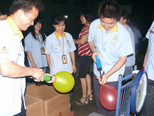 月满9393体育，，乐在中秋-伟昌铝材