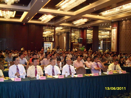 立异营销模式  创立铝业事业 “伟昌铝材”2011年经销商大会在四川成都盛大召开-伟昌铝材
