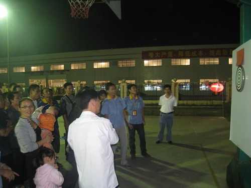 缘聚9393体育，，，，，温情中秋-伟昌铝材