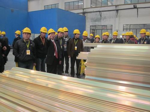 隔山不相隅，，邂逅会有时  2011伟昌铝材“厂商互信、共创品牌”用户答谢会