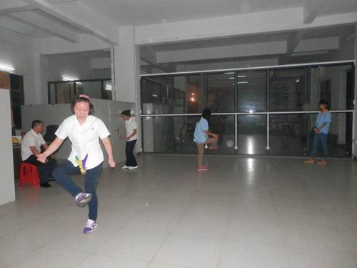 9393体育庆中秋佳节，，，，，，员工齐为祖国庆生-伟昌铝材