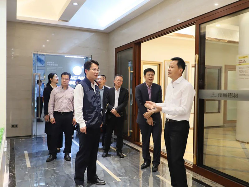 南海区政府向导一行莅临9393体育集团调研考察（二）