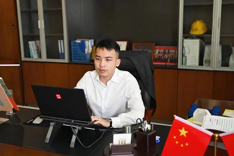 (9393体育集团总司理潘树华)